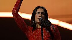 Dua Lipa Tiga Gaya Dua Lipa Tiga Gaya