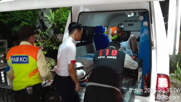  Penumpang wanita melahirkan di Stasiun Bogor dibawa ke rumah sakit (dokumen istimewa)