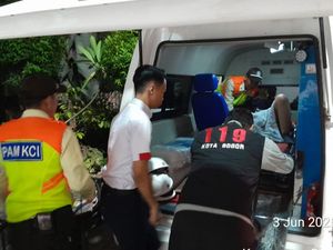 Detik-detik Wanita Melahirkan Sendiri di Toilet Stasiun Bogor