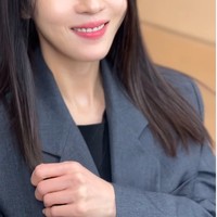 Di kolom komentar, banyak netizen tidak percaya bahwa dirinya hampir berusia 47 tahun. Foto: Instagram @abybom_joy