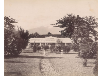 Foto Jadul Hotel Tertua di Indonesia, Berumur 1 Abad Lebih!