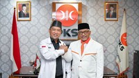 Kemudian, Musyawarah I Majelis Syuro PKS periode 2025-2030 juga menentukan Presiden PKS. Almuzzammil Yusuf terpilih menggantikan Ahmad Syaikhu yang menjabat pada periode sebelumnya. (Dok Humas DPP PKS)