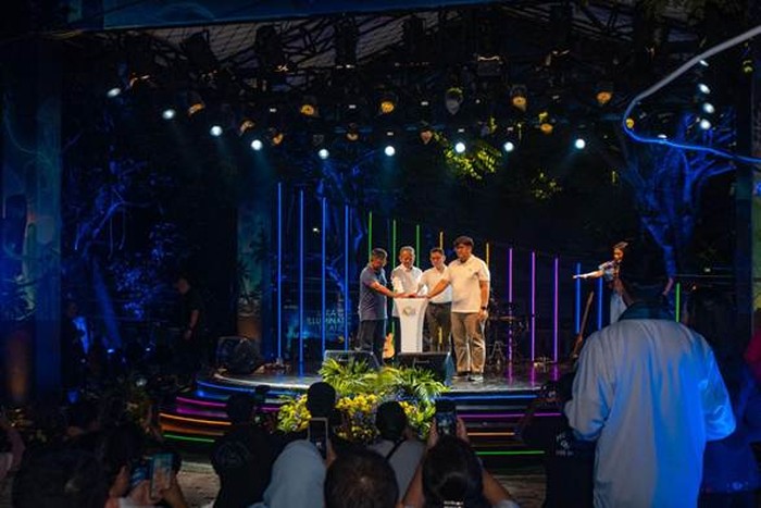 Dalam rangka menyambut Hari Ulang Tahun ke-498 Kota Jakarta, Dinas Pariwisata dan Ekonomi Kreatif Provinsi DKI Jakarta menghadirkan pengalaman unik dan memikat melalui event Jakarta Illumination Island Festival yang akan digelar pada 2 - 8 Juni 2025 di Pulau Pramuka, Kepulauan Seribu.