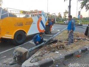 Polisi Dalami Penyebab Laka Horor Truk Tabrak 9 Kendaraan di Purwodadi