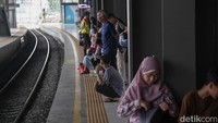 Saat ini, pembangunan masih dalam tahap finishing. Pembangunan proyek pengembangan tahap pertama Stasiun Tanah Abang, Jakarta, yang merupakan kolaborasi antara pemerintah pusat, pemerintah daerah, dan operator, yakni Kementerian Perhubungan, Pemerintah Provinsi Daerah Khusus Jakarta, dan PT Kereta Api Indonesia (Persero).