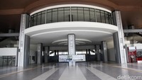 Dalam pantauan, fasad stasiun sudah terlihat wujudnya. Proyek strategis ini bertujuan mengubah Stasiun Tanah Abang menjadi pusat integrasi transportasi modern.
