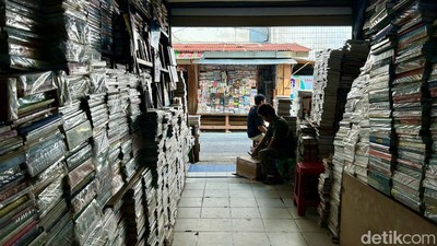 Melihat Kondisi Terkini Surga Buku di Kwitang