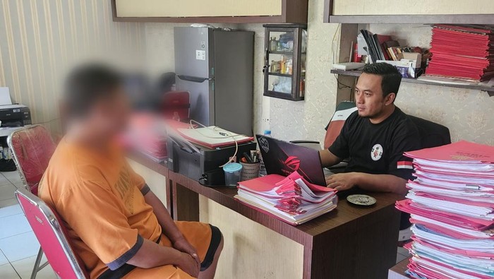 Pelaku penipuan dan penggelapan semen bermodus toko bangunan fiktif.
