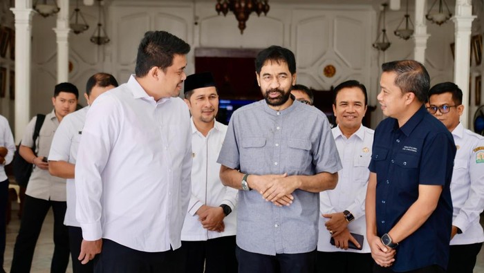 Gubsu Bobby Nasution berkunjung ke Aceh untuk membahas empat pulau yang berpolemik bersama Gubernur Aceh Muzakir Manaf (Mualem)