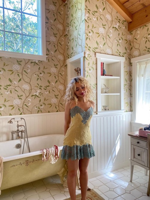 Sabrina Carpenter