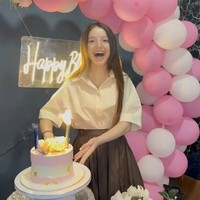 Sana Yousaf, seorang kreator konten muda yang tengah naik daun di media sosial Pakistas, tewas ditembak oleh seorang stalker beberapa jam setelah perayaan ulang tahunnya ke-17. Peristiwa memilukan ini terjadi di kediamannya di Islamabad, Pakistan dan langsung memicu kemarahan publik serta seruan untuk keadilan. Foto: dok. Instagram