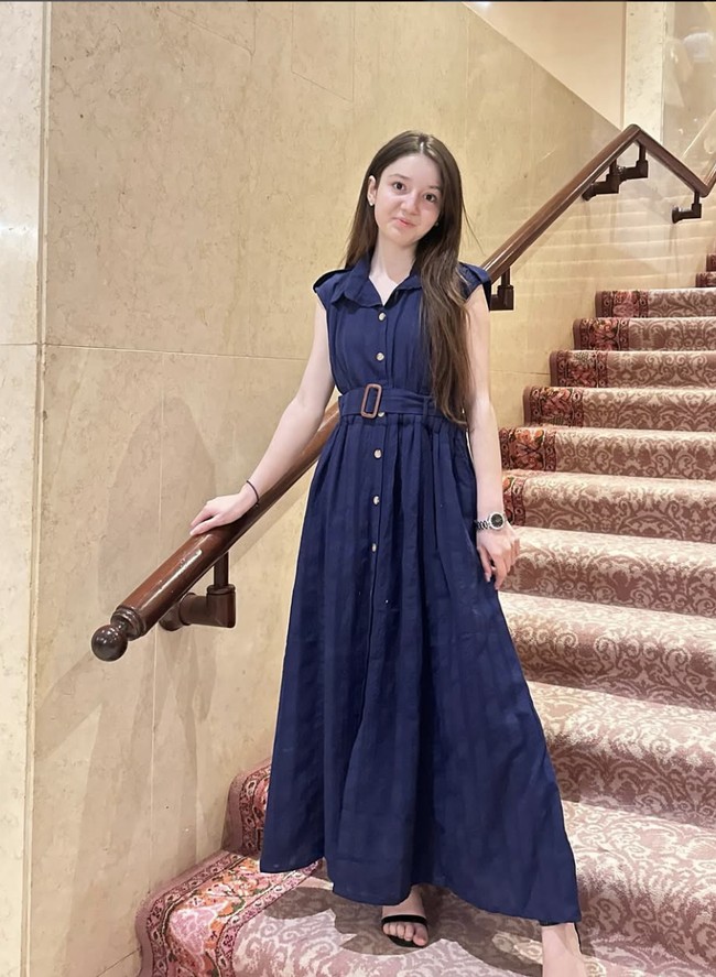 Menurut laporan kepolisian yang dikutip dari SAMAA TV, pelaku sempat berbincang singkat dengan Sana di luar rumah sebelum masuk dan menembaknya dari jarak dekat. Dua tembakan bersarang di tubuh Sana, dan ia dinyatakan meninggal di tempat kejadian. Pelaku langsung melarikan diri, dan hingga Selasa (3/6/2025) pagi, belum ada penangkapan yang dilakukan. Foto: dok. Instagram @sanayousaf22