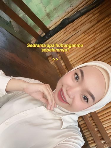 Seorang wanita curhat, ia sudah menggelar acara lamaran baru mengetahui jika calon suaminya malah menyewa tukang rongsok untuk mengaku menjadi keluarganya.