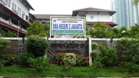 Berada di posisi kedua, SMAN 2 Jakarta memperoleh nilai UTBK sebesar 631,421. Sekolah yang terletak di Jl. Gajah Mada No. 175, Keagungan, Taman Sari, Jakarta Barat ini juga termasuk sekolah unggulan yang sering menjadi incaran siswa berprestasi di wilayah barat ibu kota. (Dok. Facebook/SMAN 2 Jakarta)  