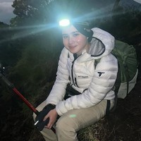 Tampil natural, gaya Tissa tak kalah jadi sorotan. Meski tanpa pulasan makeup namun ia tetap terlihat cantik dan flawless. Foto: Instagram/@tissabiani