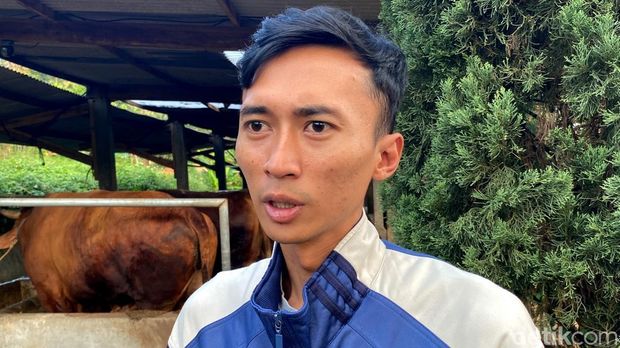 Vandri Dwitama peternak sapi asal Bandung