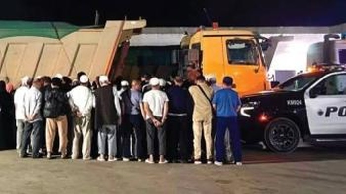 3 warga Saudi ditangkap saat menyelundupkan 108 jemaah haji ilegal menggunakan truk kontainer