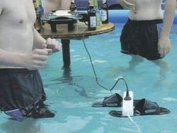 Foto yang Jelaskan Kenapa Perempuan Hidup Lebih Lama dari Para Lelaki