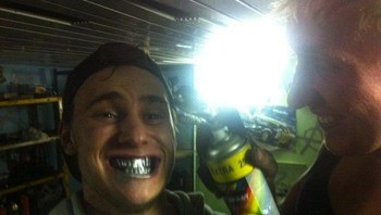 Manusia silver. Foto: kangarooscarlet via Bored Panda