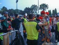 Diketahui saat ini Timnas China berada pada dasar klasemen grup C dalam Kualifikasi Piala dunia 2026 dengan 6 poin. Bagi Timnas China, kemenangan di kandang Indonesia ini merupakan sebuah kewajiban untuk melebarkan asa menuju babak berikutnya. 
