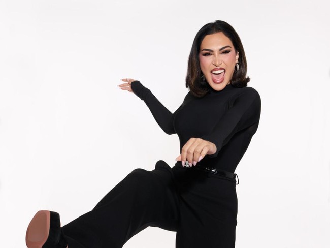 Huda Kattan, pendiri brand kosmetik Huda Beauty.
