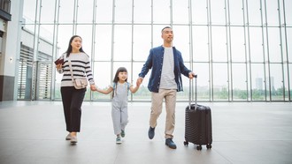 Jumlah Orang RI Liburan ke Luar Negeri Anjlok, Begini Datanya