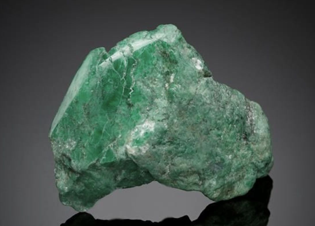 Jadeite. (Tangkapan Layar /geologyscience)