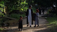 Pemerintah sendiri menetapkan Hari Raya Idul Adha 1446 H jatuh pada Jumat (6/6/2025). Perbedaan penetapan hari raya semacam ini sudah beberapa kali terjadi di Indonesia dan dianggap sebagai bagian dari dinamika keagamaan di masyarakat. 