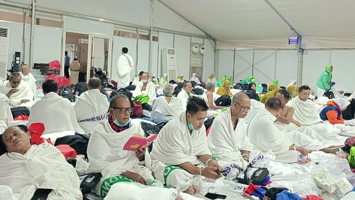 Jemaah haji Lamongan tiba di Arafah untuk wukuf