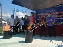 Kanwil Ditjen Pas Sulteng Musnahkan 194 HP Hasil Razia di Lapas dan Rutan