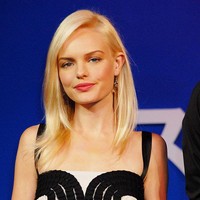 Aktris Kate Bosworth berperan sebagai Lois Lane dalam film ‘Superman Returns’ yang rilis pada 2006. Dia beradu akting dengan Brandon Routh, pemeran Superman. Foto: WireImage/Tomokazu Tazawa