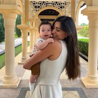 Melissa Cardona adalah wanita keturunan Amerika Latin dengan darah Kolombia, Inggris, Spanyol, dan Belgia. Foto: Instagram @jordiamat