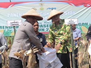Industri Pakan Ternak Terbesar se-Asia Tenggara Akan Dibangun Di Lamongan