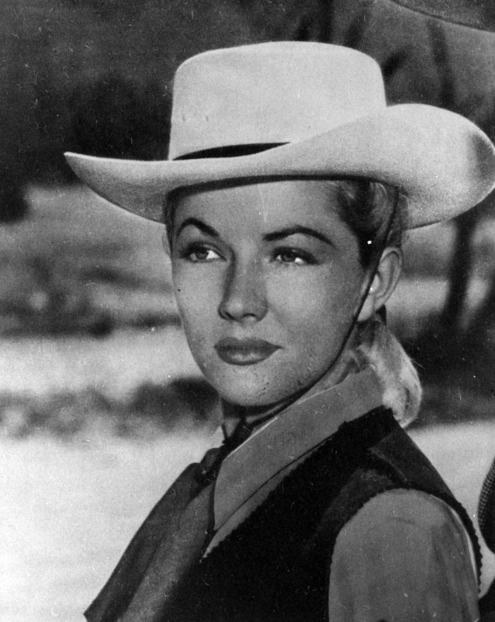 Phyllis Coates, 1950s. (Photo by Film Favorites/Getty Images)