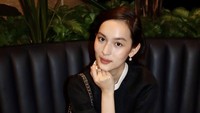 Shanna Shannon juga eksis di Instagram dengan lebih dari 300 ribu followers. Namanya semakin populer usai dinobatkan menjadi Duta Lagu Kebangsaan Indonesia Raya oleh Gubernur DKI Jakarta, Anies Baswedan. Foto: Instagram shannashannonsiswanto