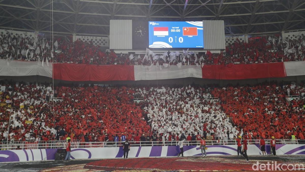 Potret Gatot Kaca Bertameng Dibentangkan di GBK