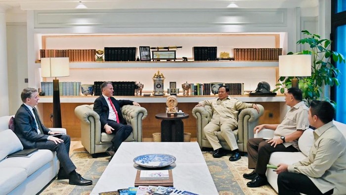 Presiden Prabowo Subianto menerima kunjungan Wakil Perdana Menteri yang juga Menteri Pertahanan Australia Richard Marles di Kertanegara (Foto: Laily Rachev - Biro Pers Sekretariat Presiden)