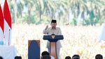 Potret Kapolri Dampingi Prabowo Panen Raya Jagung Serentak