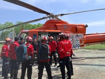 Perjuangan Petugas RPK Kendalikan Api Karhutla di Riau, Lihat Arah Angin-Alat Canggih