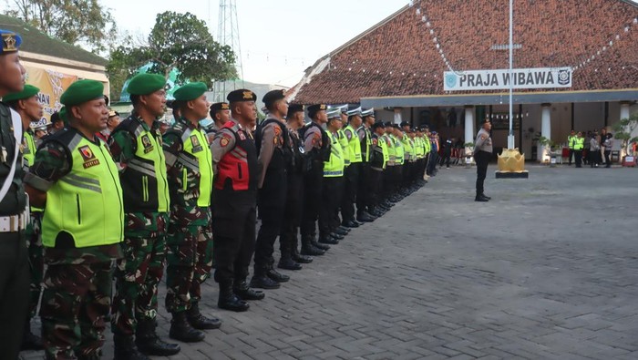 Sebanyak 200 personel disiagakan untuk mengamankan takbir keliling di Kota Probolinggo