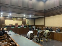 3 Terdakwa Kasus Korupsi APD COVID Divonis 3 hingga 11,5 Tahun Penjara