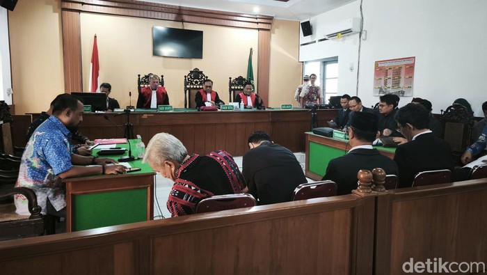 Suasana sidang gugatan ijazah Joko Widodo (Jokowi) di Pengadilan Negeri (PN) Solo, Kamis (5/6/2025).