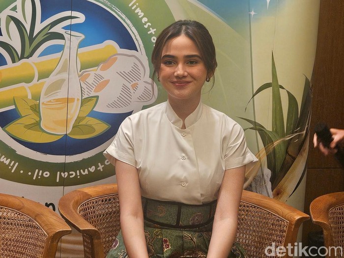 syifa hadju