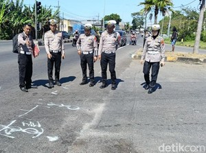 Polda Jatim Terjunkan Tim TAA Olah TKP Laka Horor di Purwodadi