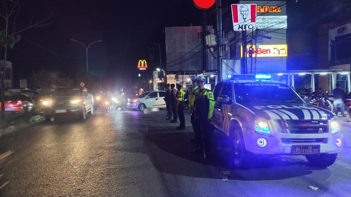Tim Raga Polres Bengkalis Riau gencar patroli malam antisipasi premanisme hingga geng motor.
