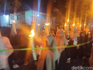 Semarak Pawai Takbir Keliling Warnai Malam Idul Adha di Sidoarjo