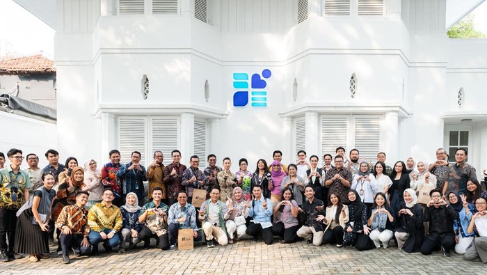 Yayasan BUMN membangun ekosistem inovasi sosial yang inklusif dan berkelanjutan. Salah satu langkah konkretnya yakni  melalui peresmian Rumah Dampak DITIRO.