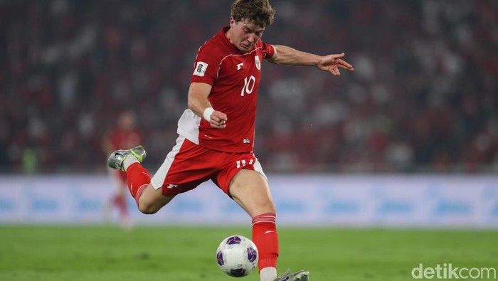 Mental Game di Balik Aksi Tipu-tipu Jay Idzes Jelang Penalti Romeny