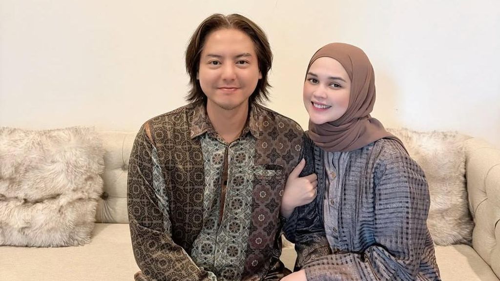 Cut Meyriska-Roger Danuarta Bicara Soal Hubungan dengan Hanania Travel
