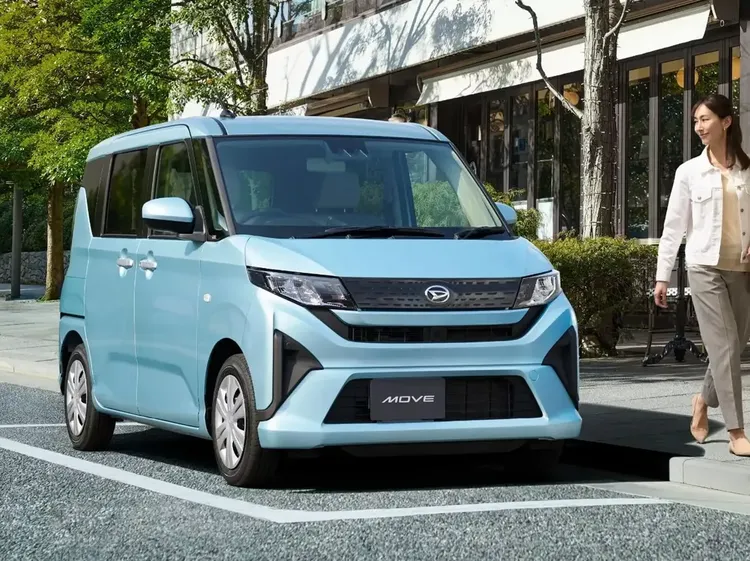 Potret Daihatsu Move, MPV Pintu Geser Mungil Rp 150 Jutaan